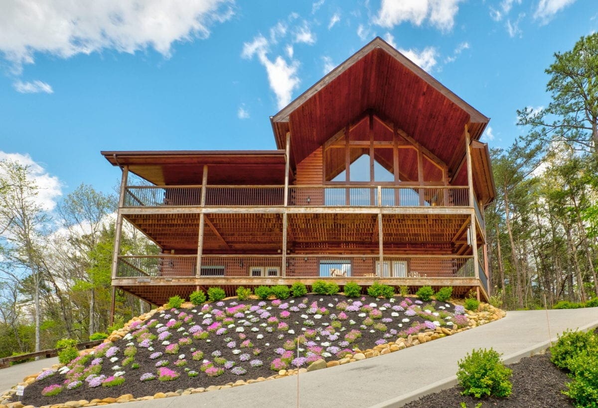 Cozy Mountain Cabins Cabins in Gatlinburg and Pigeon TN