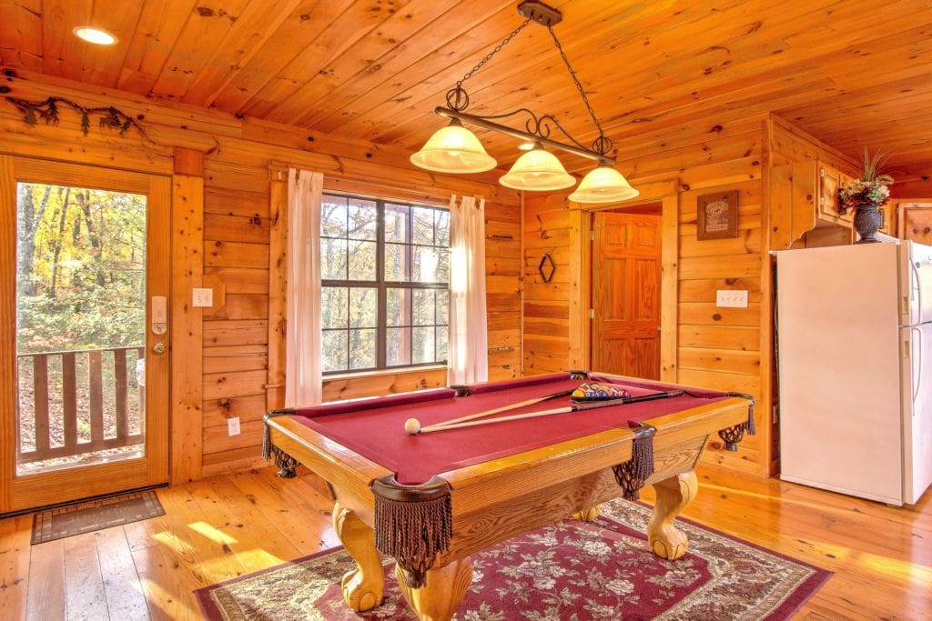 Bearly Rustic Cabins Gatlinburg 7